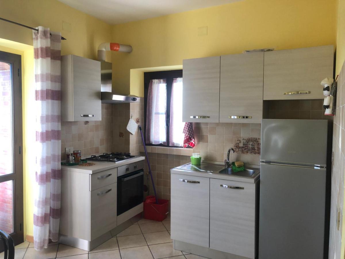 B&B Il Medioevo Pesche Bagian luar foto