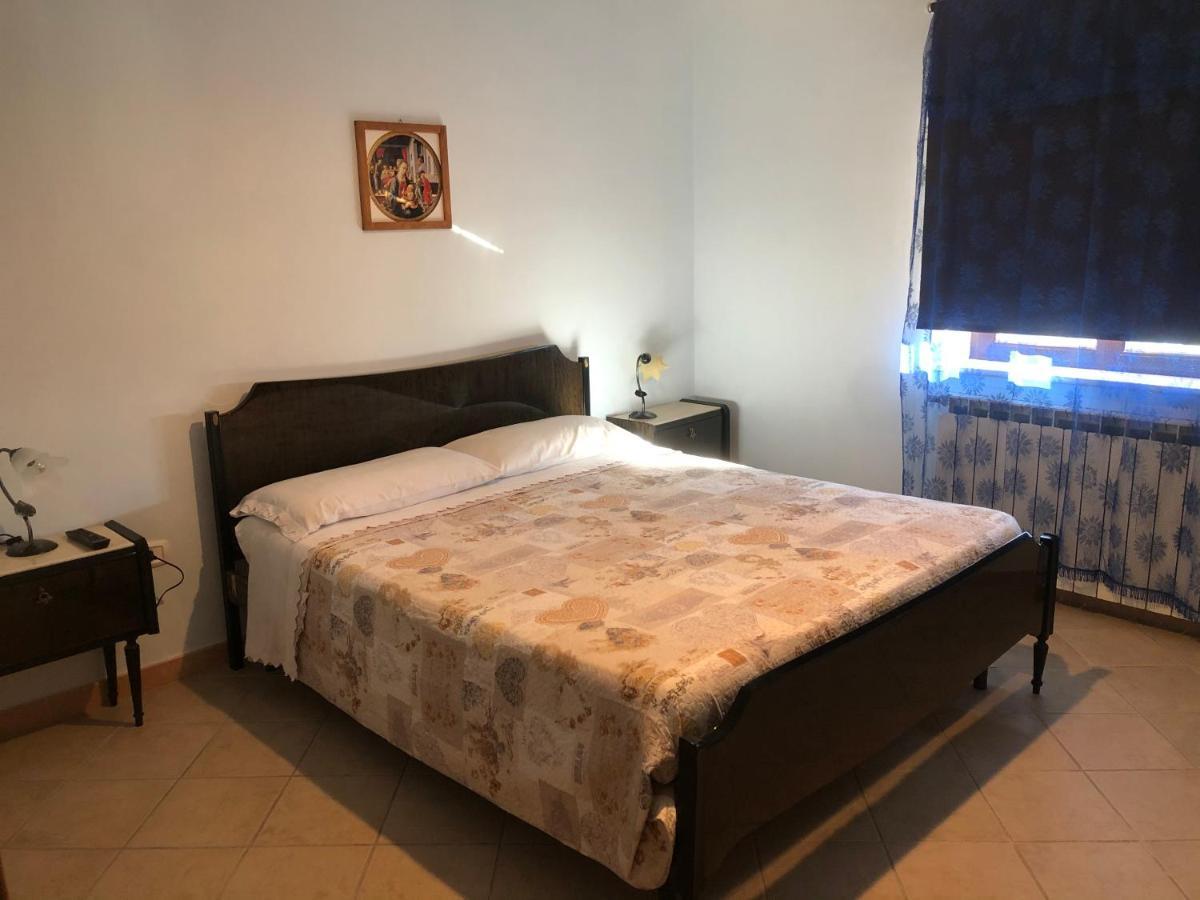 B&B Il Medioevo Pesche Bagian luar foto